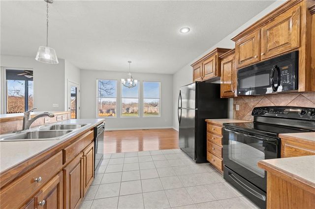 5425 N 102nd Street, Kansas City, KS 66109