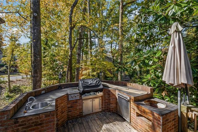 4035 Willows Way, Marietta, GA 30062