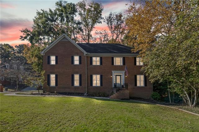 4035 Willows Way, Marietta, GA 30062