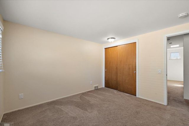 901 Hollywood Avenue, Grosse Pointe Woods, MI 48236