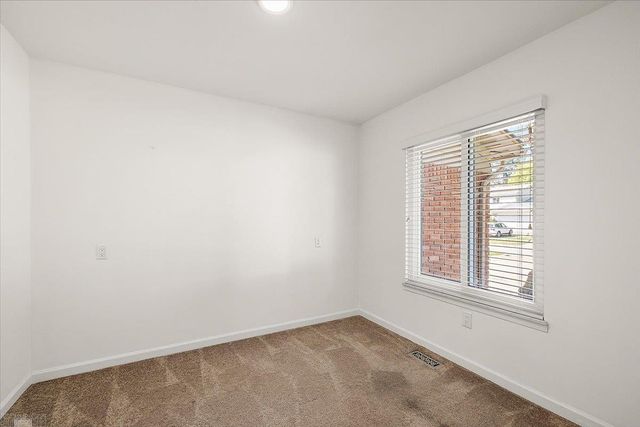 901 Hollywood Avenue, Grosse Pointe Woods, MI 48236