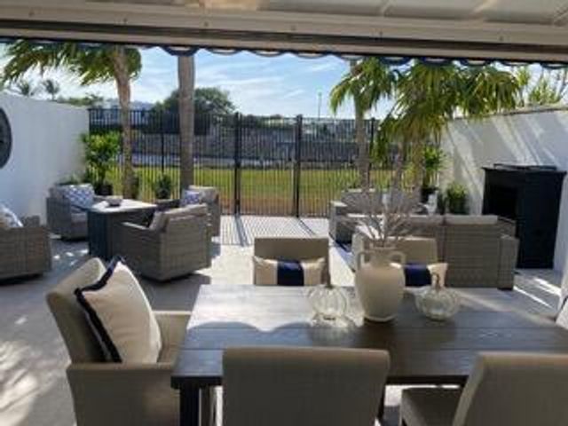 126 Harbor Circle, Delray Beach, FL 33483