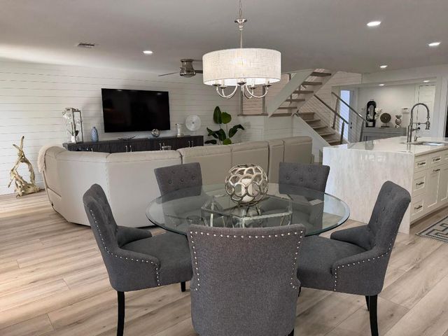 126 Harbor Circle, Delray Beach, FL 33483