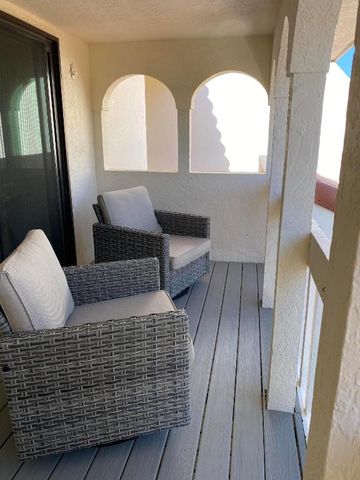 126 Harbor Circle, Delray Beach, FL 33483