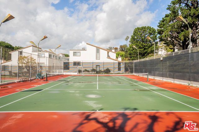 1612 Palisades Drive, Pacific Palisades (los Angeles), CA 90272