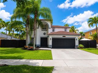 9002 SW 212th Terrace, Cutler Bay, FL 33189