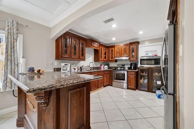 9718 Whitepost Lane, Houston, TX 77086