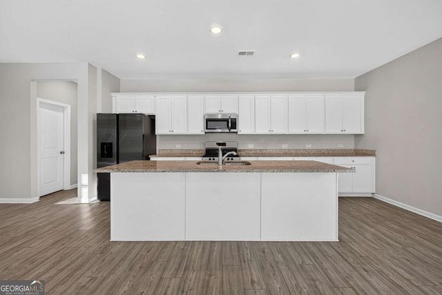 323 Golden Eagle Parkway, Braselton, GA 30517
