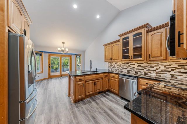 1549 BELLE PLANE CIRCLE, Green Bay, WI 54313