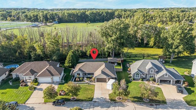 1549 BELLE PLANE CIRCLE, Green Bay, WI 54313