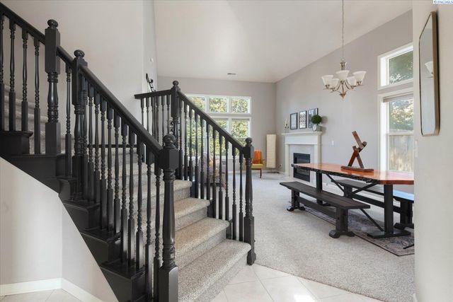 2918 W 43rd Ct, Kennewick, WA 99337