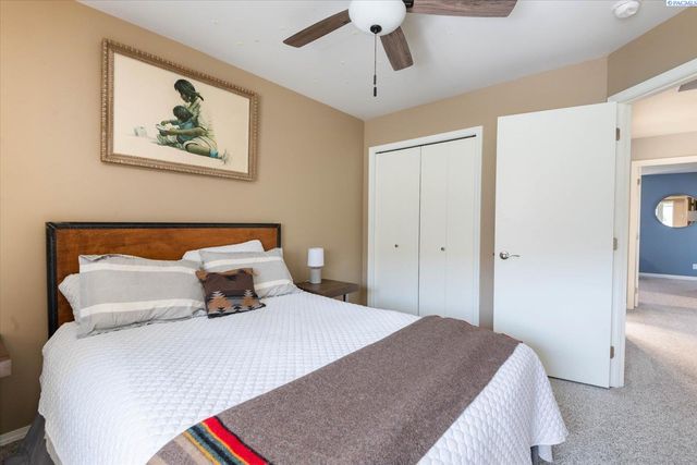 2918 W 43rd Ct, Kennewick, WA 99337