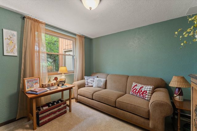 70328 Lakeview Drive, Edwardsburg, MI 49112