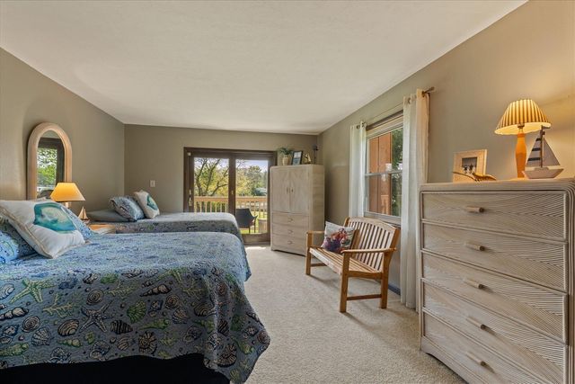 70328 Lakeview Drive, Edwardsburg, MI 49112