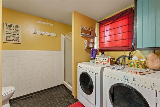 70328 Lakeview Drive, Edwardsburg, MI 49112