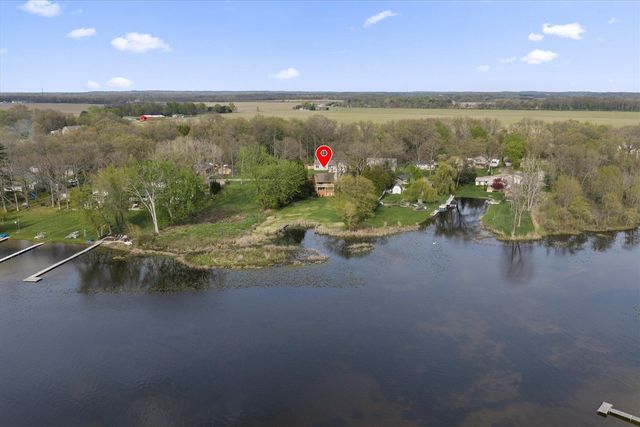 70328 Lakeview Drive, Edwardsburg, MI 49112