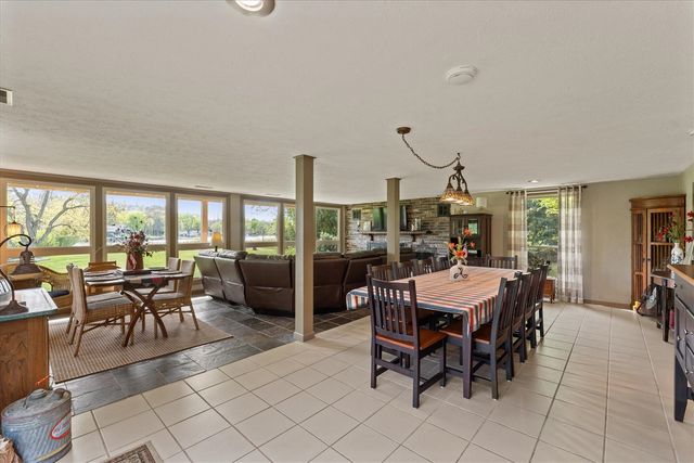 70328 Lakeview Drive, Edwardsburg, MI 49112