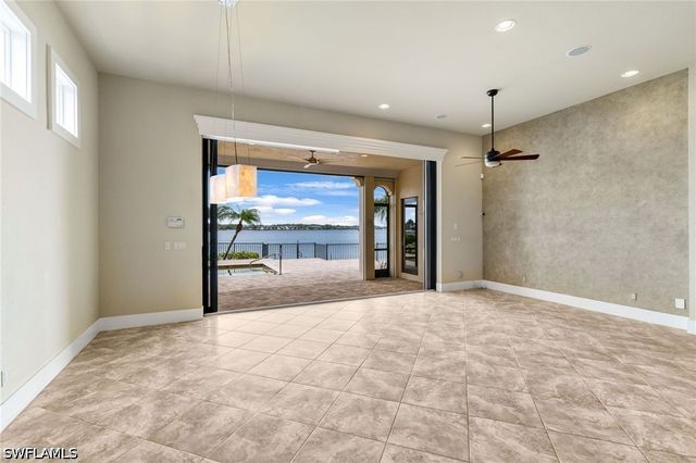 11759 Via Savona CT, Miromar Lakes, FL 33913