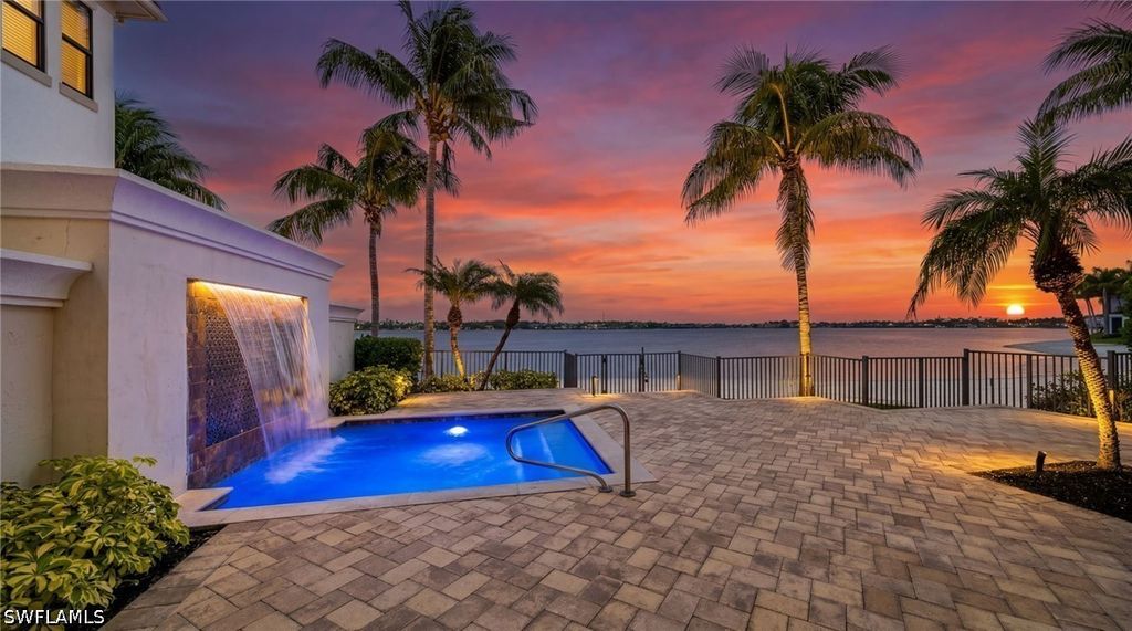 11759 Via Savona CT, Miromar Lakes, FL 33913