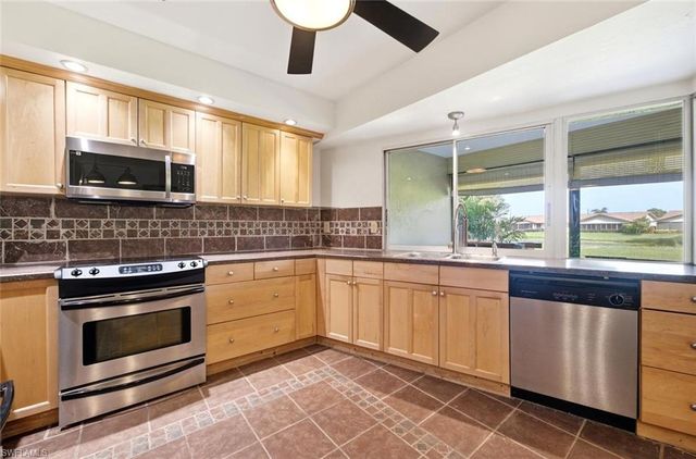 223 Charity CT L5, Naples, FL 34112