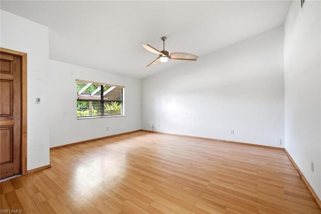 223 Charity CT L5, Naples, FL 34112