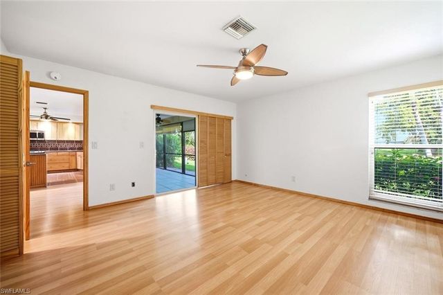 223 Charity CT L5, Naples, FL 34112