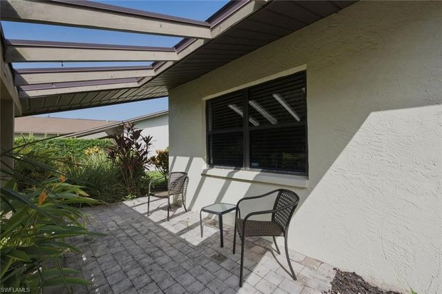 223 Charity CT L5, Naples, FL 34112