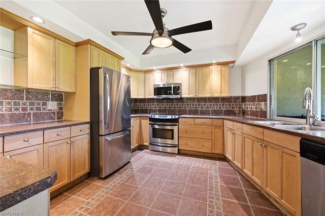 223 Charity CT L5, Naples, FL 34112