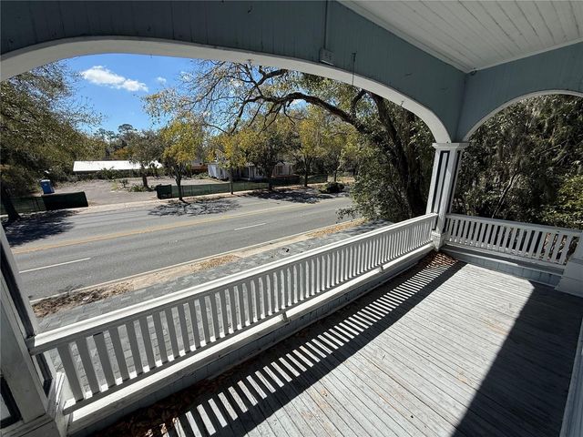 824 E UNIVERSITY AVENUE C, Gainesville, FL 32601