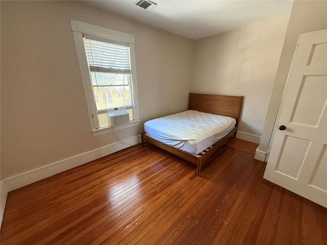 824 E UNIVERSITY AVENUE C, Gainesville, FL 32601