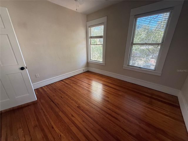 824 E UNIVERSITY AVENUE C, Gainesville, FL 32601