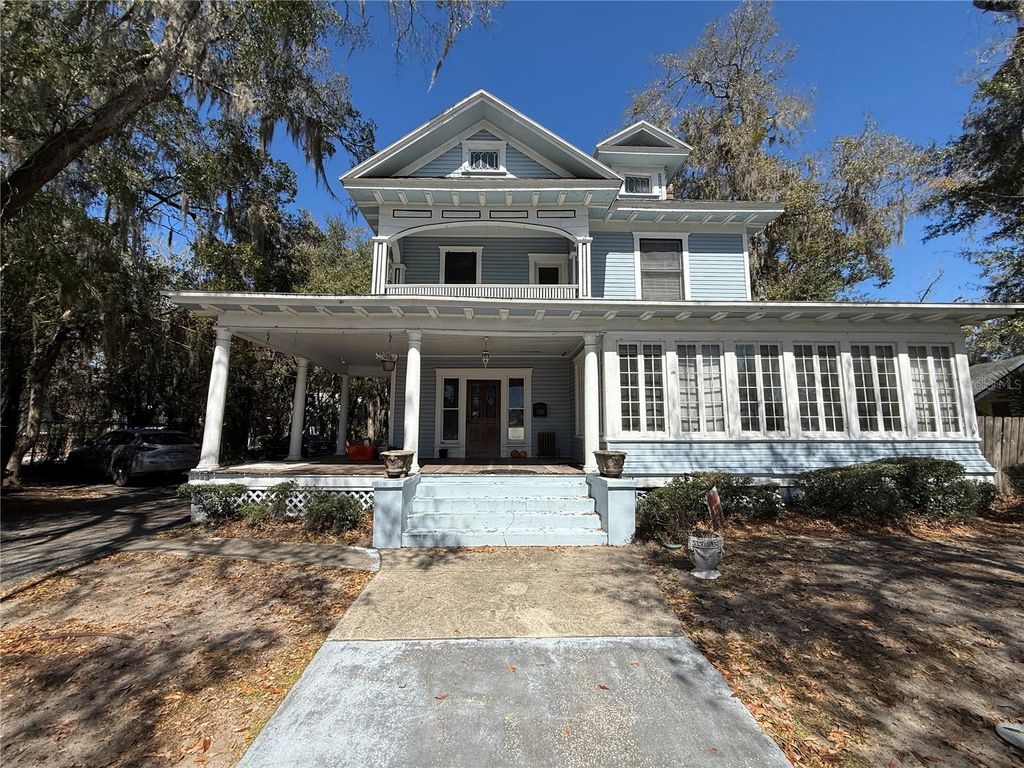 824 E UNIVERSITY AVENUE C, Gainesville, FL 32601