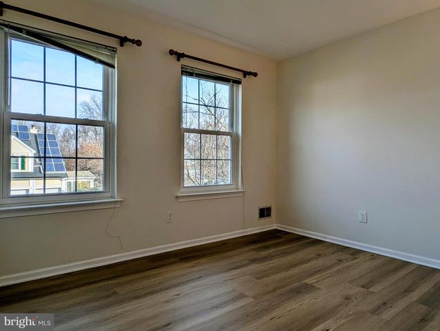 111 HARVARD CIR, Princeton, NJ 08540