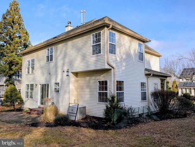 111 HARVARD CIR, Princeton, NJ 08540