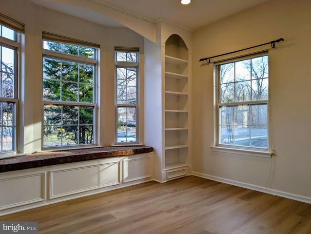 111 HARVARD CIR, Princeton, NJ 08540