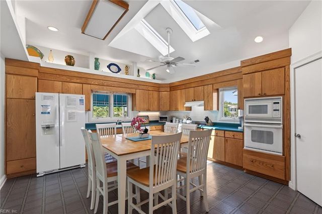 832 Surfside AVE, Virginia Beach, VA 23451