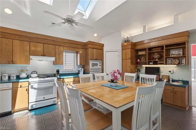 832 Surfside AVE, Virginia Beach, VA 23451