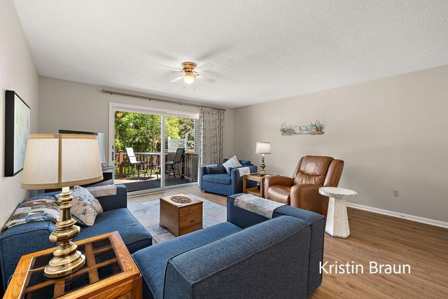 1075 Walnut Grove Drive 27, Muskegon, MI 49441