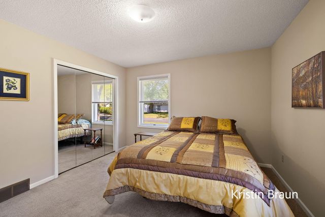 1075 Walnut Grove Drive 27, Muskegon, MI 49441
