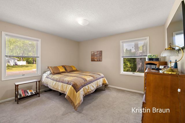 1075 Walnut Grove Drive 27, Muskegon, MI 49441