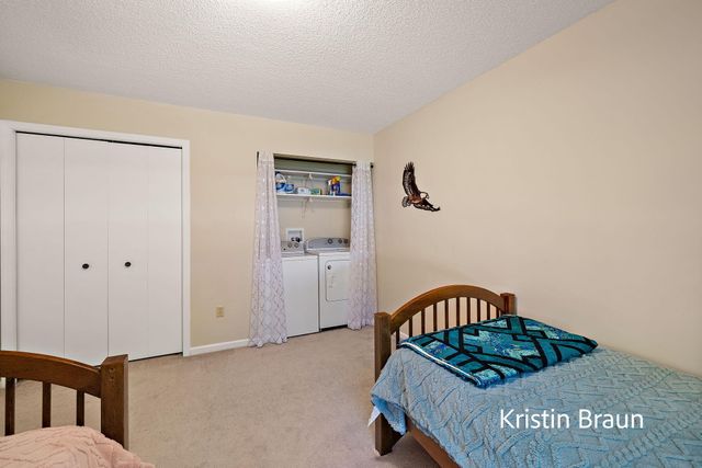 1075 Walnut Grove Drive 27, Muskegon, MI 49441