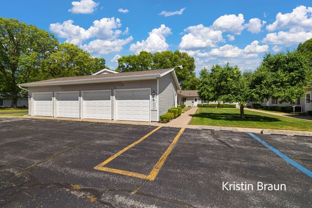 1075 Walnut Grove Drive 27, Muskegon, MI 49441
