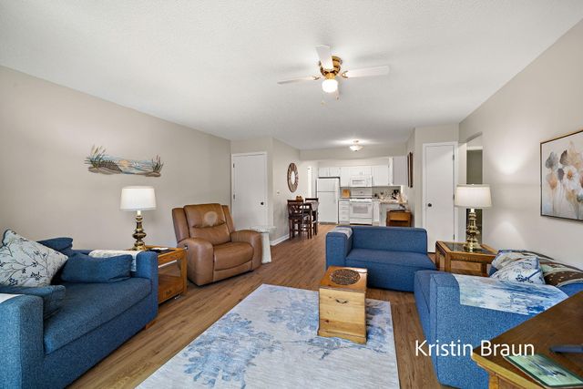 1075 Walnut Grove Drive 27, Muskegon, MI 49441