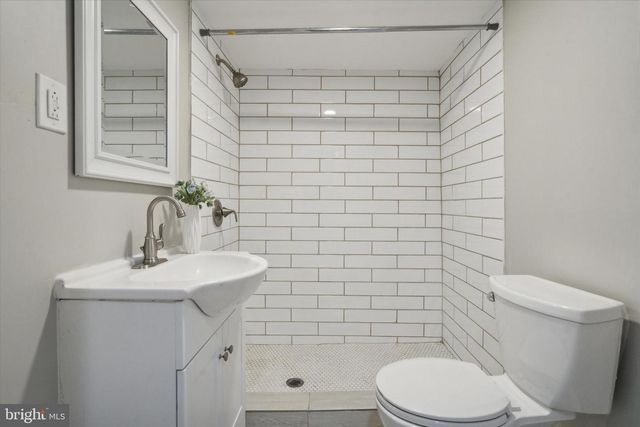 1127 N LEE ST, Philadelphia, PA 19123