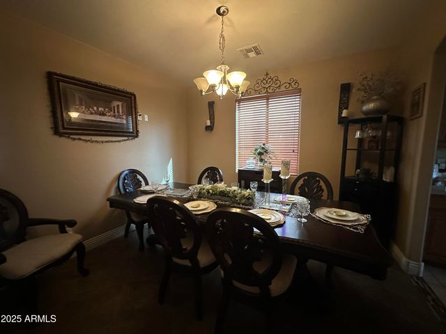 28550 N SUNSET Drive, San Tan Valley, AZ 85143