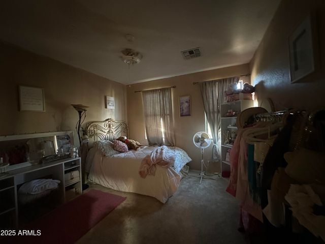 28550 N SUNSET Drive, San Tan Valley, AZ 85143