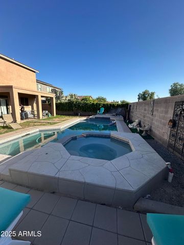 28550 N SUNSET Drive, San Tan Valley, AZ 85143