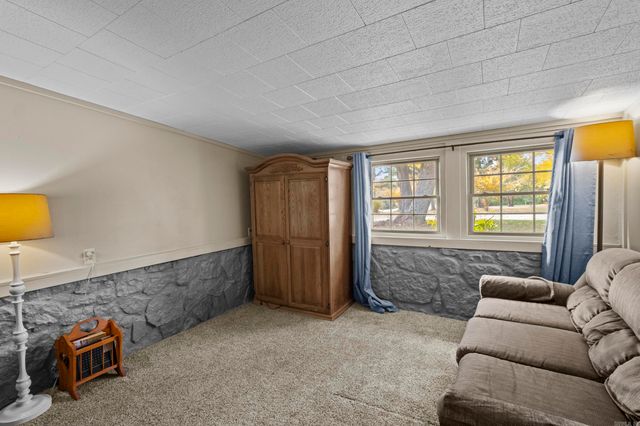4 Persimmon Ln, Tumbling Shoals, AR 72581