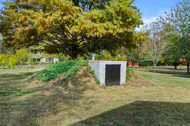 4 Persimmon Ln, Tumbling Shoals, AR 72581