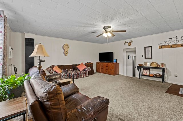 4 Persimmon Ln, Tumbling Shoals, AR 72581